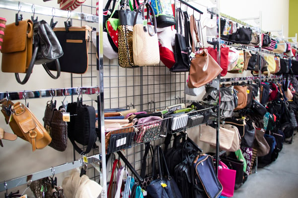 How to Find out Your Handbag's Resale Price