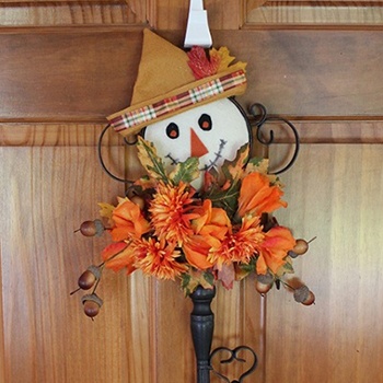 Scarecrow Door Decor