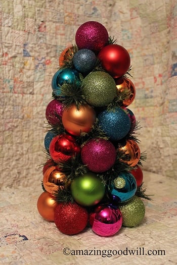 Twinkle Ornament Tree