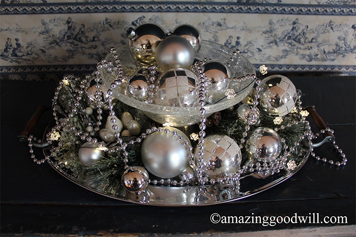 New Year’s Eve Centerpiece Glam!